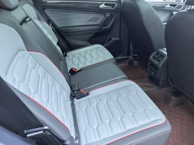 Volkswagen Tiguan L — Фото автомобиля 9
