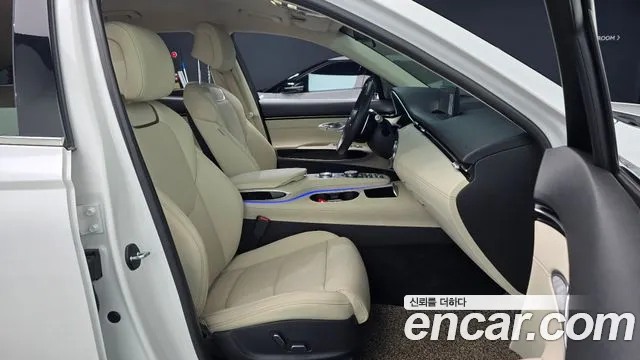 Genesis GV70 — Фото автомобиля 15