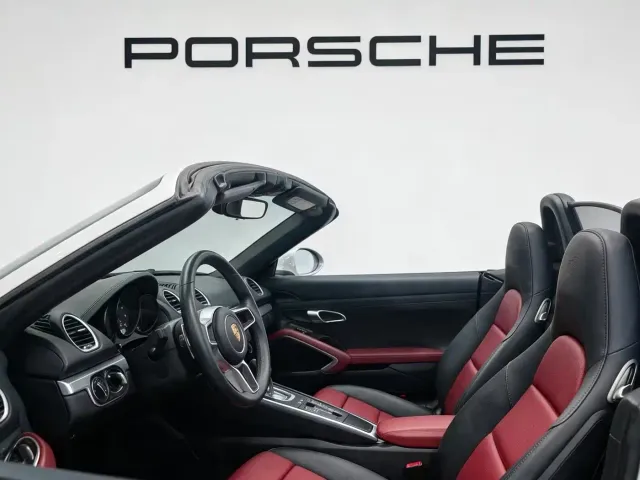 Porsche 718 — Фото автомобиля 6