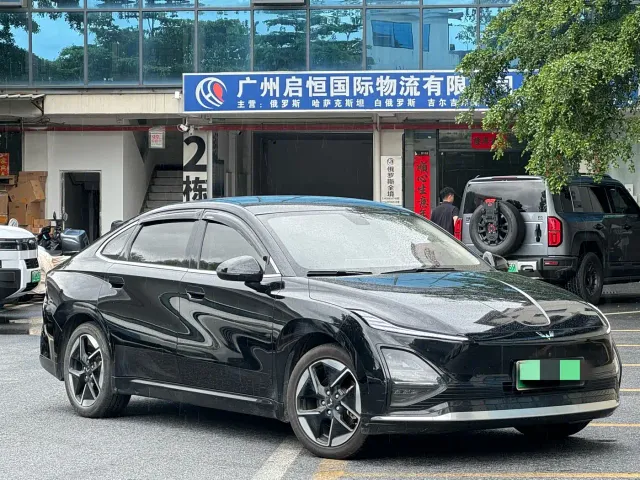 Wuling Starlight — Фото автомобиля 3