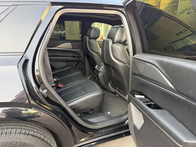 Cadillac XT5 — Фото автомобиля 17