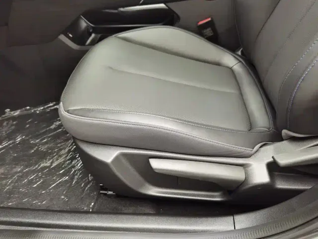 Changan Eado — Фото автомобиля 20