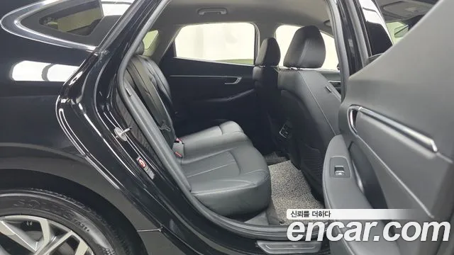 Hyundai Sonata — Фото автомобиля 17