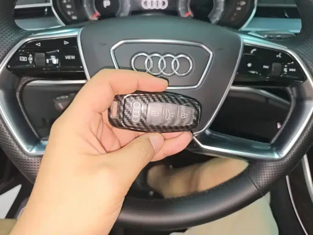 Audi A8 — Фото автомобиля 8