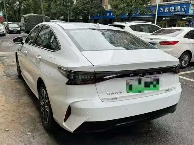 Chery Fulwin A8 — Фото автомобиля 5
