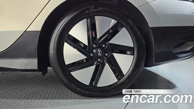 Hyundai Ioniq6 — Фото автомобиля 21