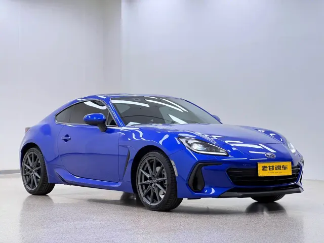 Subaru BRZ — Фото автомобиля 4