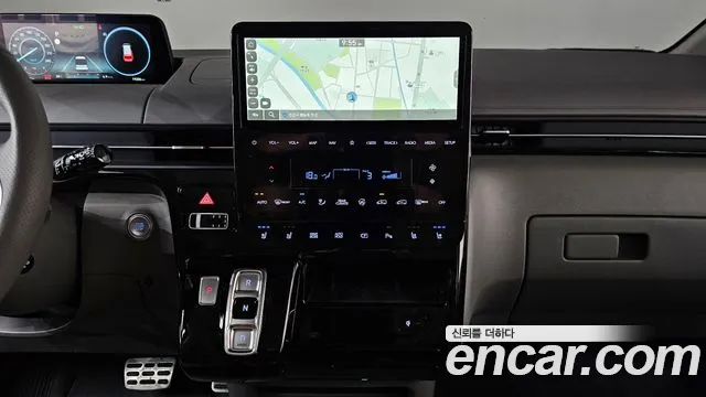 Hyundai Staria Staria 4WD Lounge 9 мест — Фото автомобиля 14