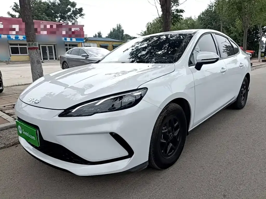 Фотография автомобиля — BYD Hai Bao 05 DM-i