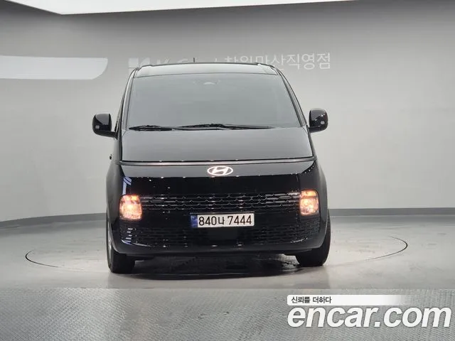 Hyundai Staria Staria Карго 5 мест — Фото автомобиля 2