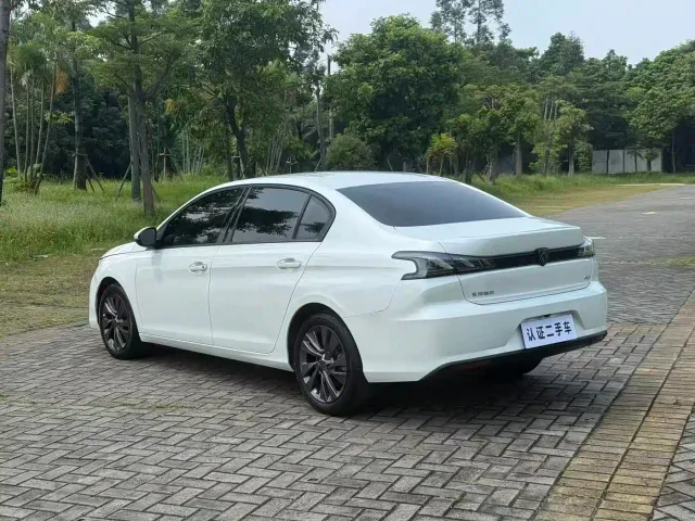 Peugeot 408 — Фото автомобиля 13