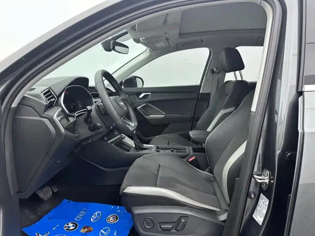 Audi Q3 — Фото автомобиля 9