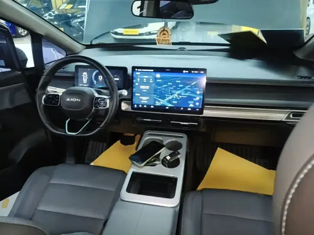 GAC Aion Y — Фото автомобиля 9