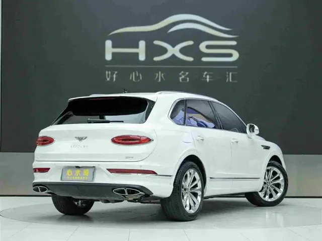 Bentley Bentayga Hybrid — Фото автомобиля 4