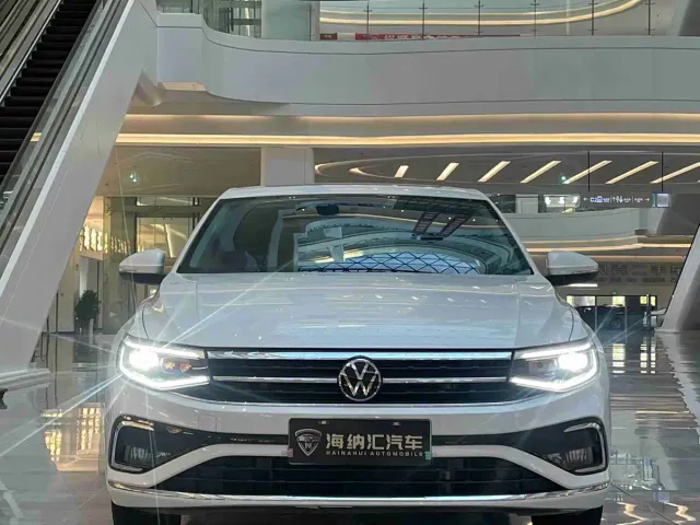 Volkswagen Bora 2024 280TSI DSG Comfort Ride Edition — Фото автомобиля 2