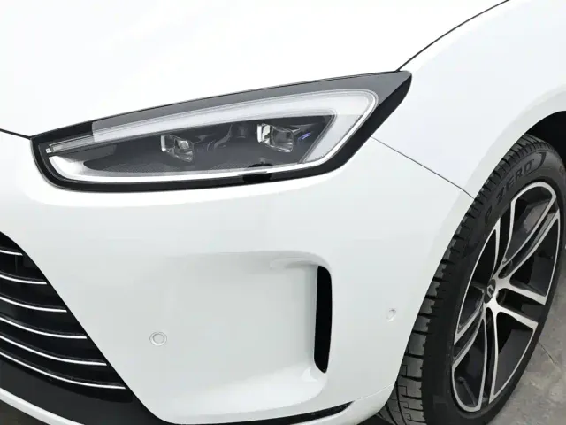 Aito M5 — Фото автомобиля 17