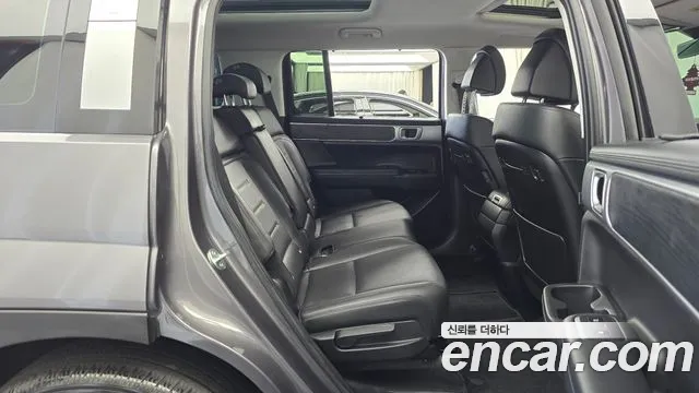 Hyundai Santa Fe MX5 — Фото автомобиля 11