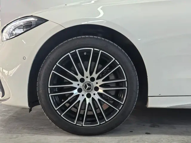 Mercedes-Benz C-Class — Фото автомобиля 9