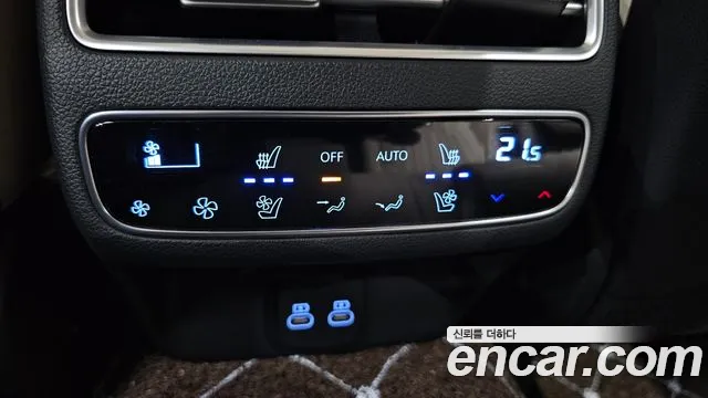 Genesis GV70 3.5T Бензин AWD — Фото автомобиля 27