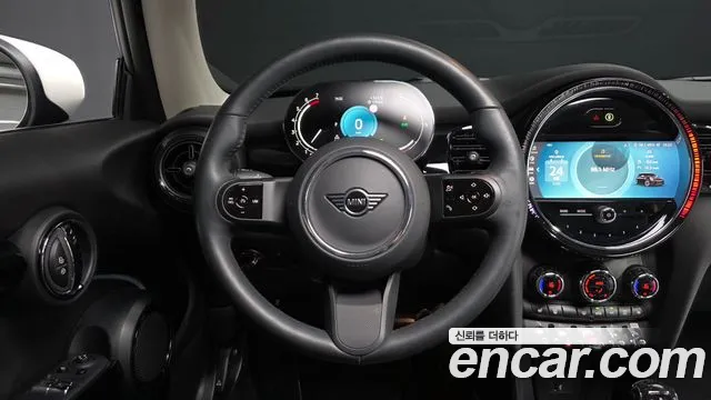 Mini Cooper Cooper Classic Plus Launch Pack — Фото автомобиля 10
