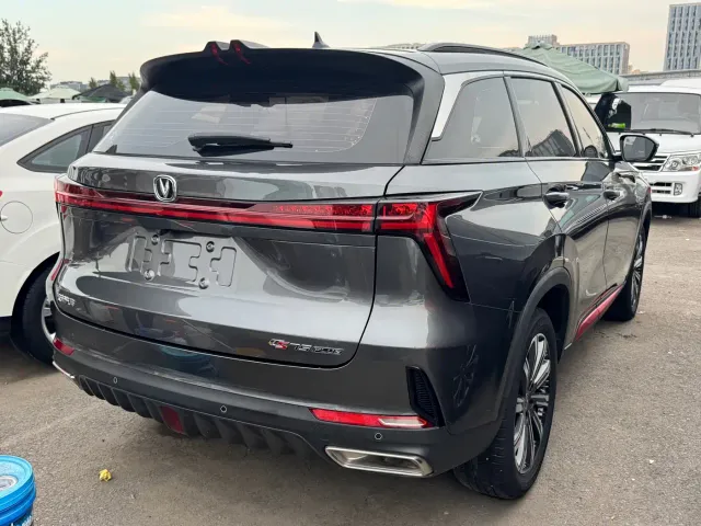 Changan CS75 Plus — Фото автомобиля 15
