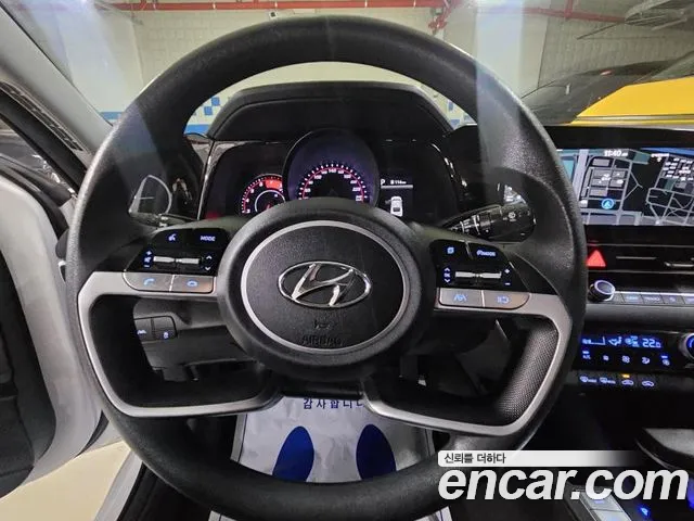 Hyundai Avante — Фото автомобиля 13