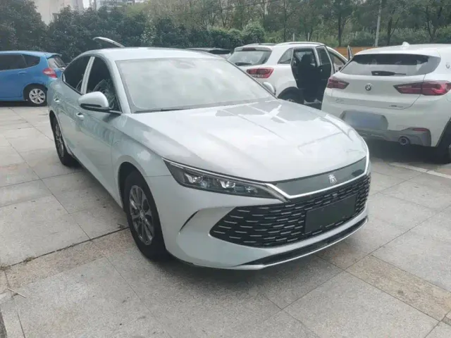 BYD Qin L — Фото автомобиля 3