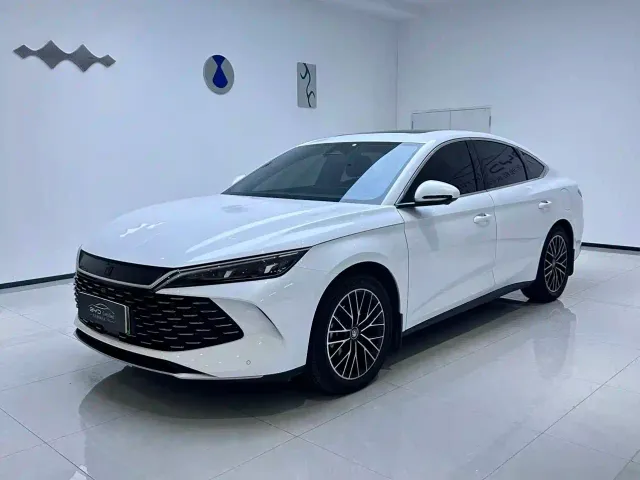 Фотография автомобиля — BYD Qin L