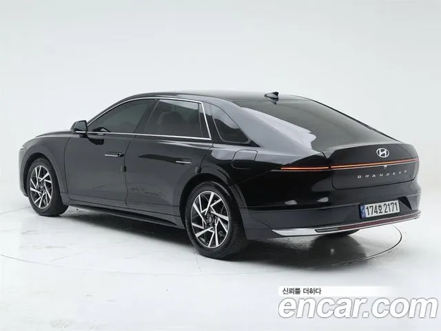 Hyundai Grandeur GN7 — Фото автомобиля 4