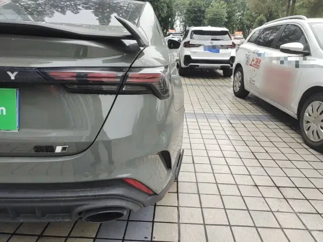 Geely Binrui — Фото автомобиля 7