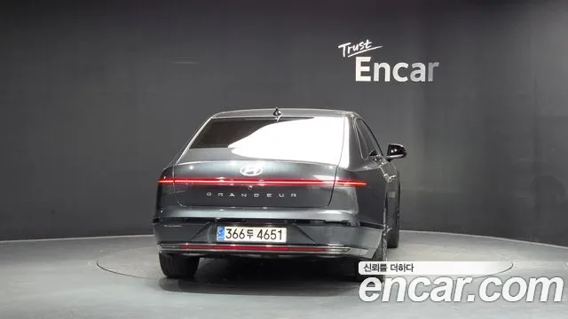 Hyundai Grandeur GN7 — Фото автомобиля 4