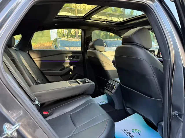 Honda Accord — Фото автомобиля 9
