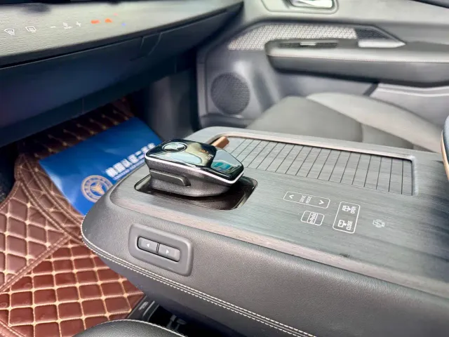 Nissan Ariya — Фото автомобиля 7
