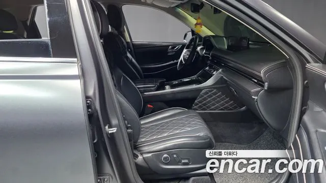 Genesis GV80 — Фото автомобиля 17