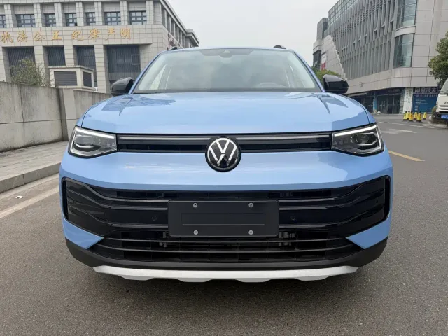 Volkswagen Tharu — Фото автомобиля 2