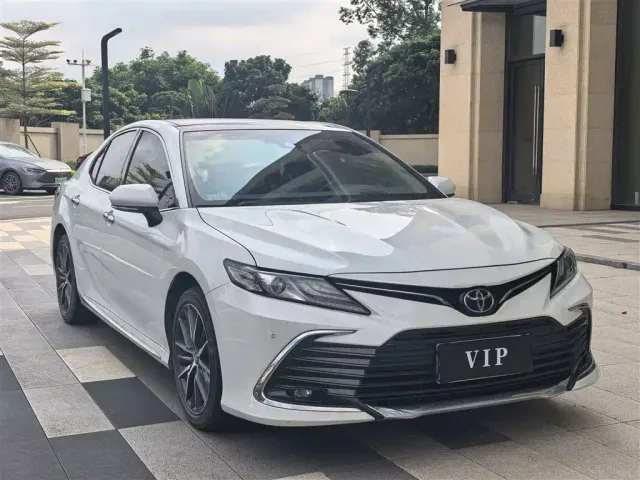 Toyota Camry — Фото автомобиля 3