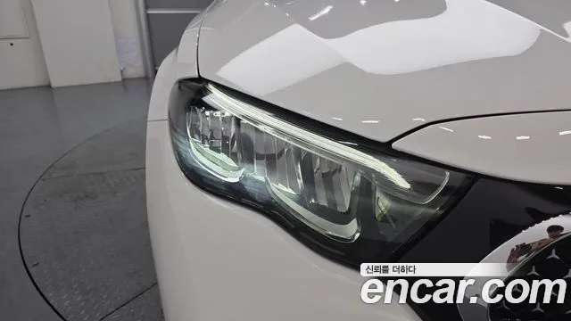 Mercedes-Benz E-Class — Фото автомобиля 21