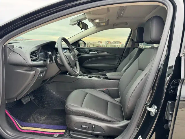 Buick Regal — Фото автомобиля 5