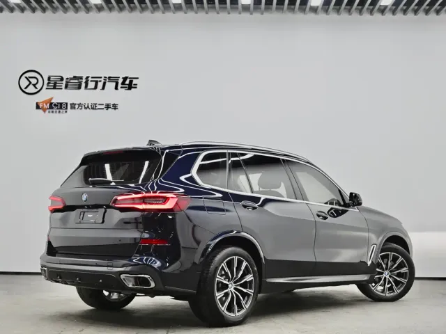 BMW X5 — Фото автомобиля 3