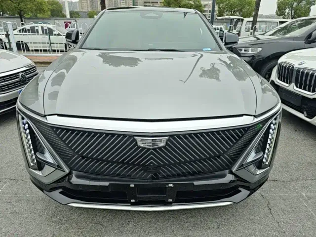 Cadillac Lyriq — Фото автомобиля 2