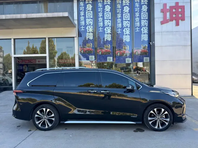 Toyota Granvia — Фото автомобиля 9