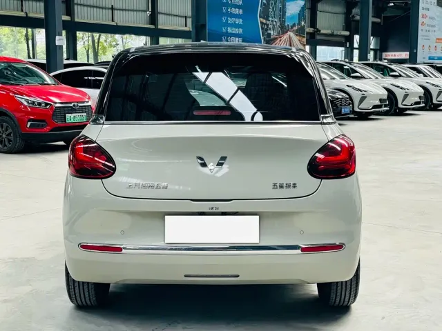 Wuling Bingo — Фото автомобиля 5