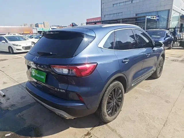 Ford Escape — Фото автомобиля 6