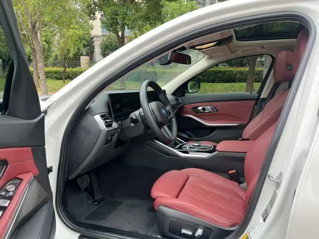 BMW i3 — Фото автомобиля 8