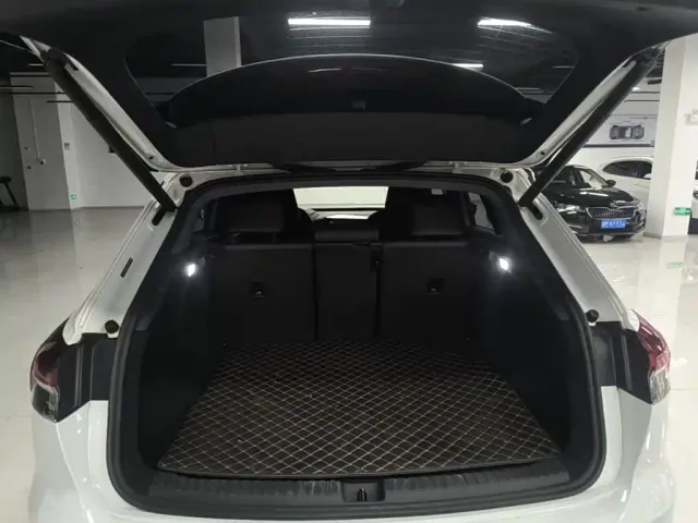 Audi Q4 e-tron — Фото автомобиля 18