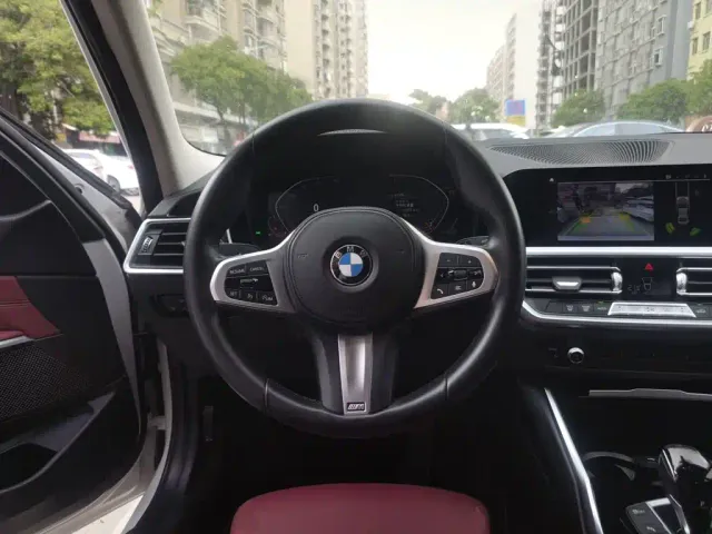 BMW 3 Series — Фото автомобиля 6