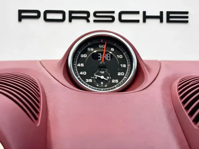 Porsche 718 — Фото автомобиля 11