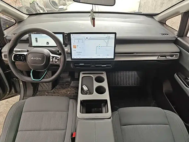 GAC Aion Y — Фото автомобиля 2