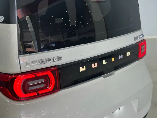Wuling Hongguang Mini EV — Фото автомобиля 8