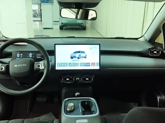 GAC Aion UT — Фото автомобиля 9